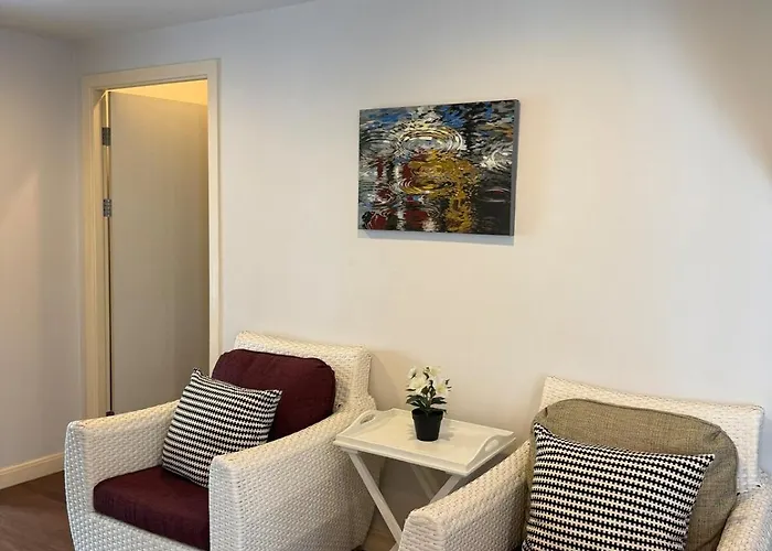 度假居 Entire 3bedroom Townhome, Shared Swimming Pool In Sukhumvit, 2927 *