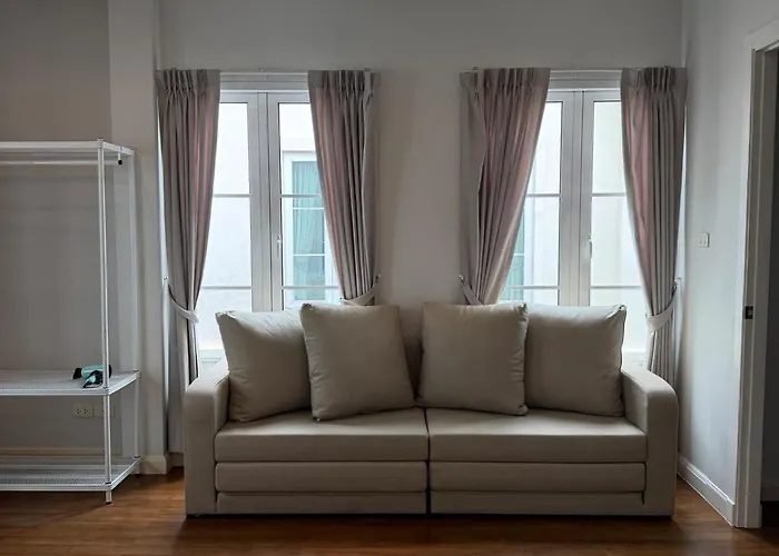 Entire 3bedroom Townhome, Shared Swimming Pool In Sukhumvit, 2927 度假居 曼谷