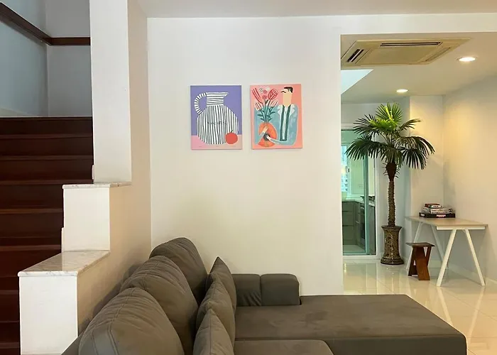 Entire 3bedroom Townhome, Shared Swimming Pool In Sukhumvit, 2927 度假居 曼谷